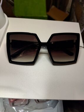 Oversized Square Black Women's Sunglasses